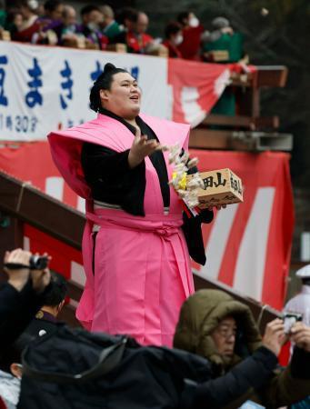 大関大の里、故郷の復興願う　成田で豆まき参加、巻き返しへ