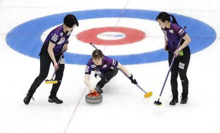 ロコ、北海道銀行に敗れる　カーリング日本選手権開幕