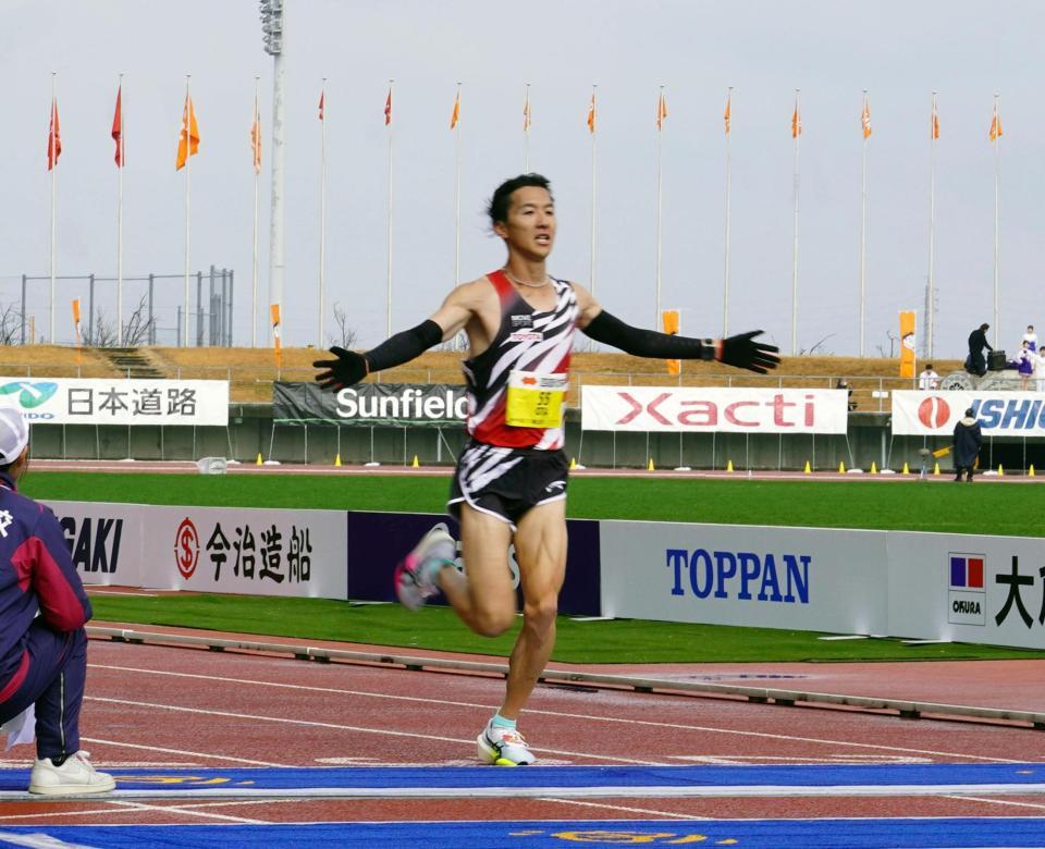 太田智樹がハーフマラソン日本新/スポーツ/デイリースポーツ online