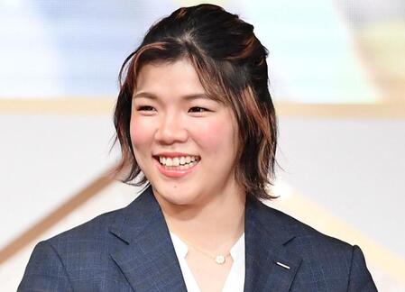 【写真】鏡優翔　愛車は何とジープ！　〝２ショ〟が「カッコ可愛い」「お似合い」