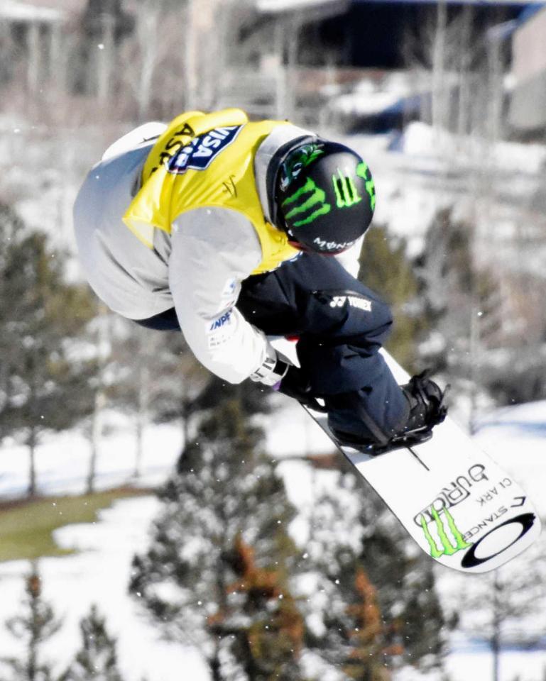 　男子ビッグエア最終戦で２位に入った長谷川帝勝（共同）