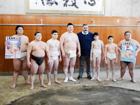 元小結黒海がイケオジ姿を披露　白鵬杯に甥と一緒に来日　大相撲にジョージア力士ゼロには寂しさ、人材供給意欲は「もちろんです」
