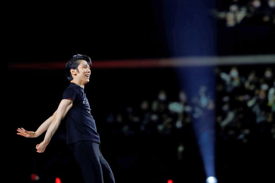 　笑顔がはじける羽生結弦さん＝ⒸＥｃｈｏｅｓ　ｏｆ　Ｌｉｆｅ　Ｏｆｆｉｃｉａｌ