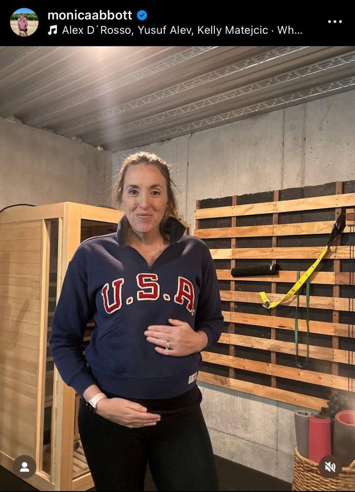 　アボットさんインスタグラム（ｍｏｎｉｃａａｂｂｏｔｔ）より