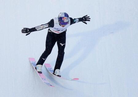 　予選を７位で通過した小林陵侑