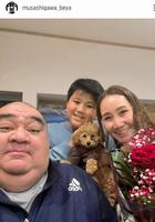 　武蔵川部屋のインスタグラム（ｍｕｓａｓｈｉｇａｗａ＿ｂｅｙａ）より 