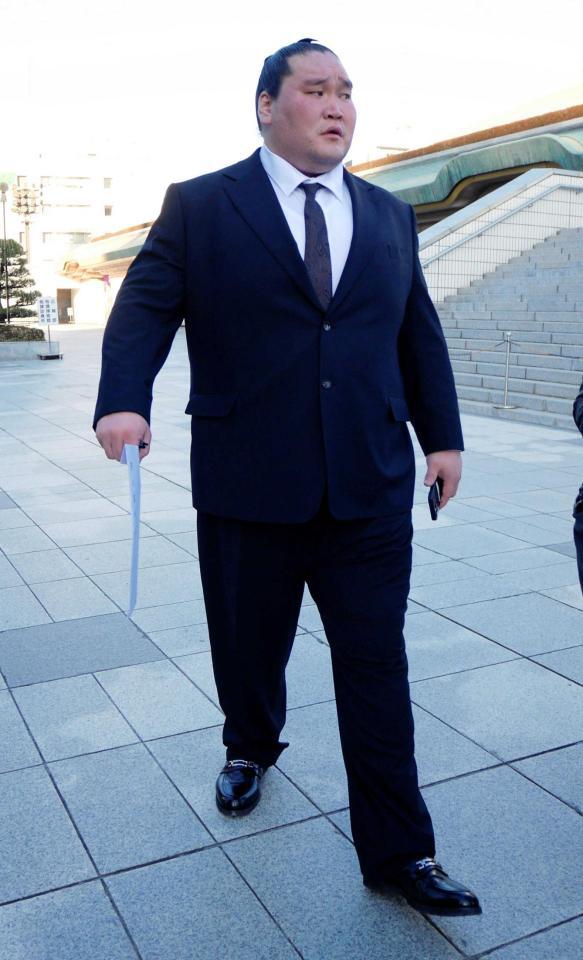 　引退後初の年寄総会に出席した照ノ富士親方（元横綱）＝１月