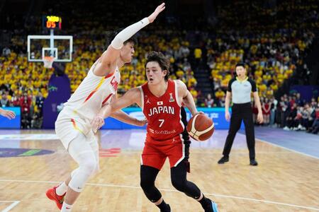 　中国戦で攻め込むテーブス（７）