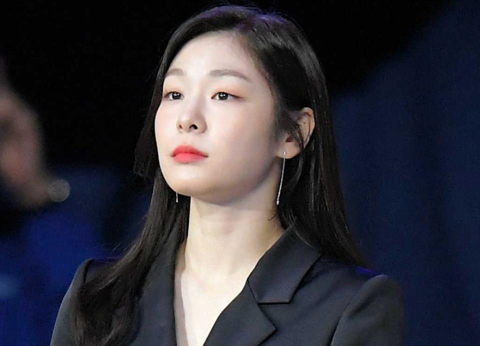 34歳になったキム・ヨナさんの姿が衝撃的 片肩出し黒ワンピで