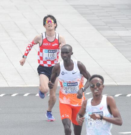 　日本人男子１位でゴールした市山翼（広報）＝撮影・西岡正