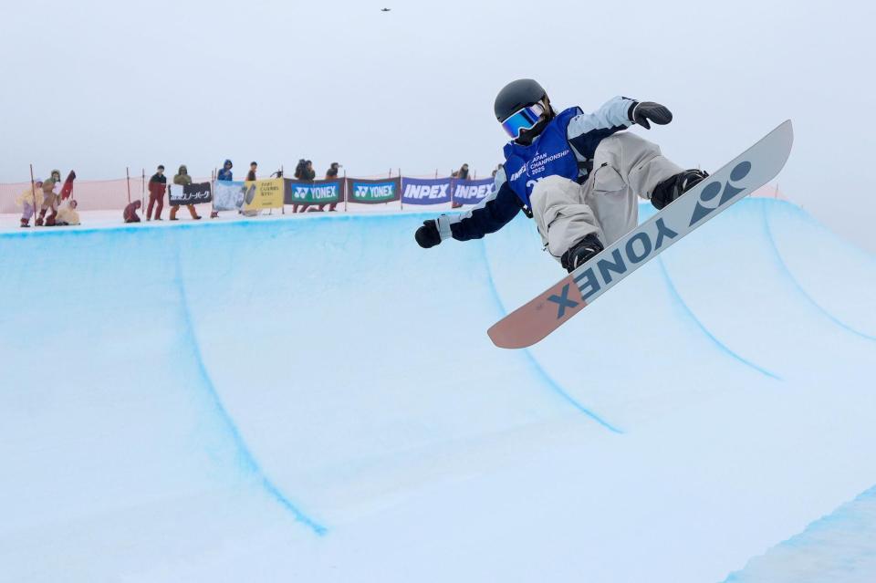 　女子ハーフパイプで優勝した冨田せな