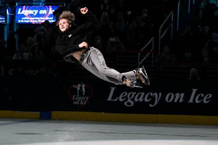 米フィギュア関係者が追悼行事　ワシントン近郊の旅客機衝突事故