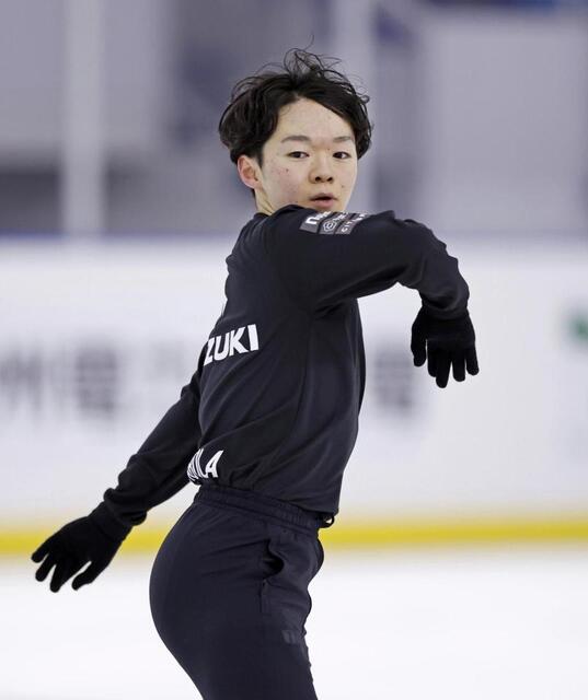 　世界選手権に向け練習する鍵山