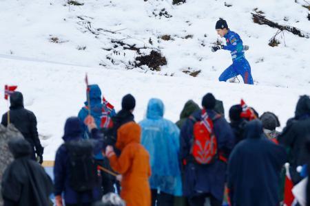 　ノルディックスキーの世界選手権で行われたパラ男子距離スプリント・クラシカルの決勝で力走する川除大輝＝５日、ノルウェー・トロンヘイム（共同）