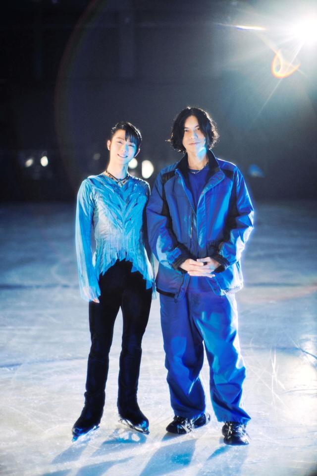 　「ＢＯＷ　ＡＮＤ　ＡＲＲＯＷ」のＭＶで共演した米津玄師（右）と羽生結弦さん（左）