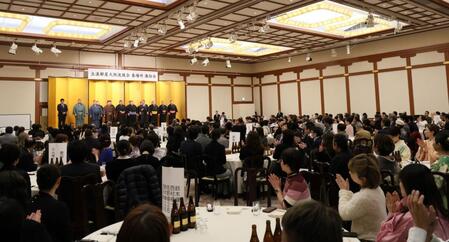 　立浪部屋の激励会（撮影・石井剣太郎）