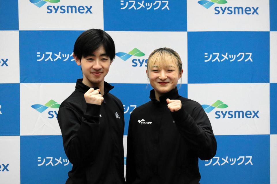 　練習を公開した壷井と坂本