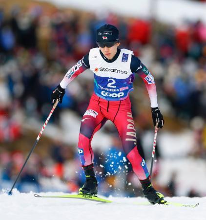 　複合男子個人ラージヒル　後半距離で力走する山本涼太＝トロンヘイム（共同）