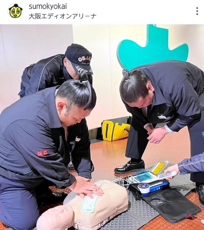 　心肺蘇生法を学んだ親方たち。日本相撲協会のインスタグラム（ｓｕｍｏｋｙｏｋａｉ）より