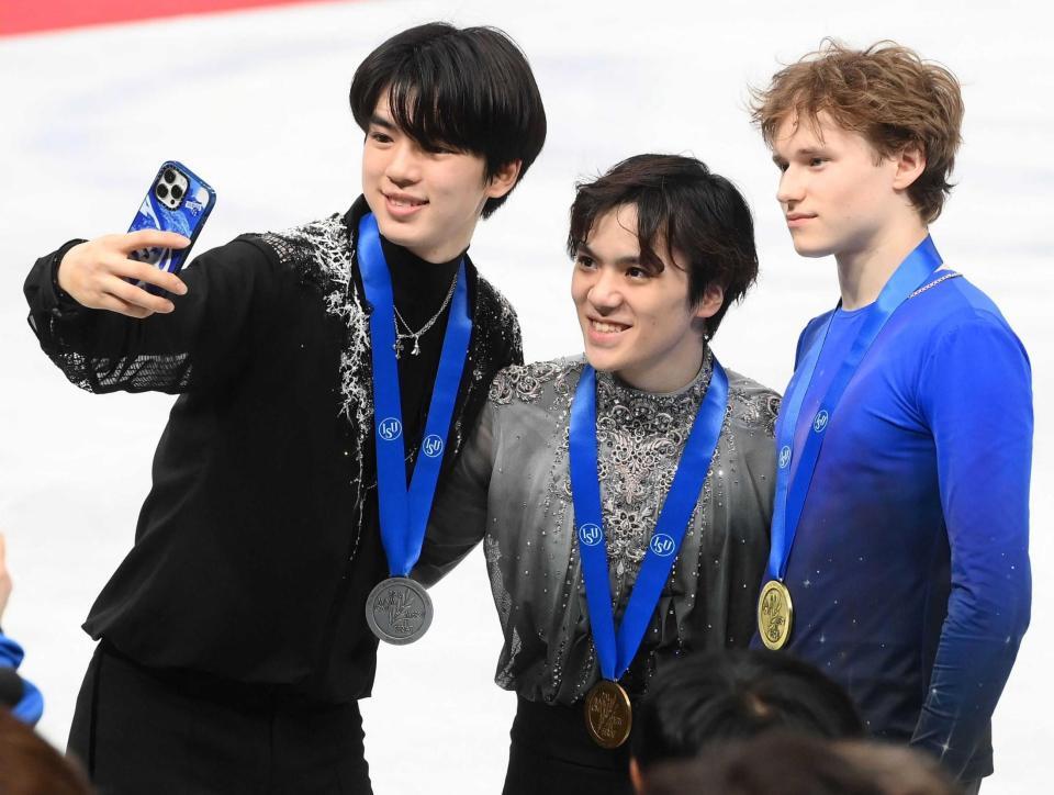 　２０２３年３月撮影　世界フィギュアスケート選手権より（左から）チャ・ジュンファン選手、宇野昌磨選手、イリア・マリニン選手