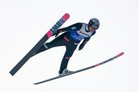 ノルディックスキーの世界選手権ジャンプ男子個人ラージヒルで、スーツの規定違反で失格となったノルウェーのマリウス・リンビク＝トロンヘイム（共同）