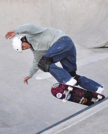 　男子予選をトップで通過した猪又湊哉の１回目のラン＝鵠沼海浜公園スケートパーク