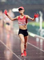 　女子１万メートル　31分13秒78をマークし優勝した広中璃梨佳