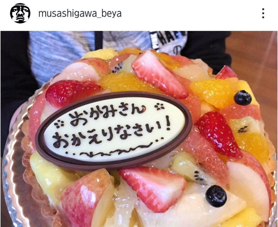 　武蔵川部屋のインスタグラム（ｍｕｓａｓｈｉｇａｗａ＿ｂｅｙａ）より 