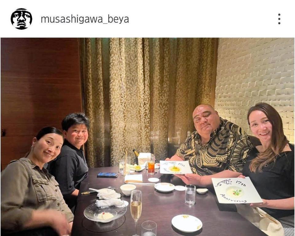 　武蔵川部屋のインスタグラム（ｍｕｓａｓｈｉｇａｗａ＿ｂｅｙａ）より 