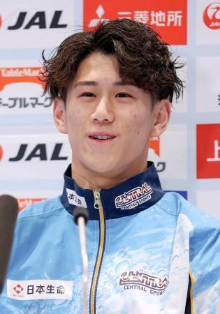 　記者会見する体操の橋本大輝＝１６日、高崎アリーナ