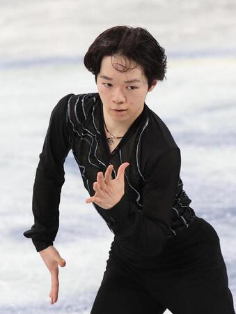 　練習に励む鍵山優真（撮影・佐々木彰尚）