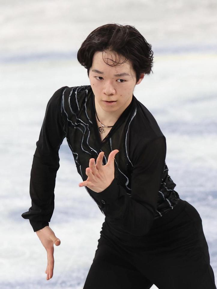 　練習に励む鍵山優真（撮影・佐々木彰尚）