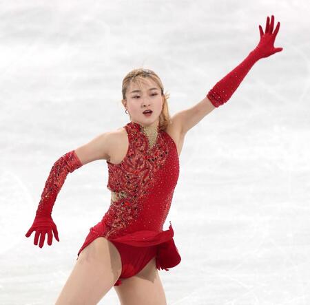 　華麗な演技を披露する坂本花織（撮影・佐々木彰尚）