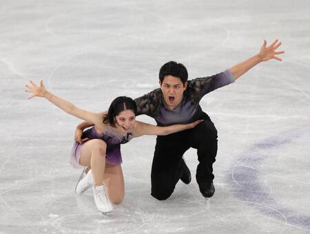 　華麗な演技を披露した三浦璃来、木原龍一組（撮影・佐々木彰尚）