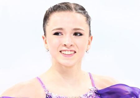 【写真】どこの貴婦人かと　18歳になったワリエワの美しさが驚がくの急成長