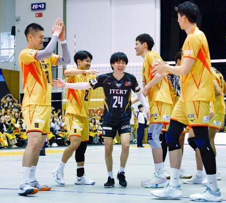 バレー、愛知やＮＥＣ先勝　ＳＶリーグ準々決勝