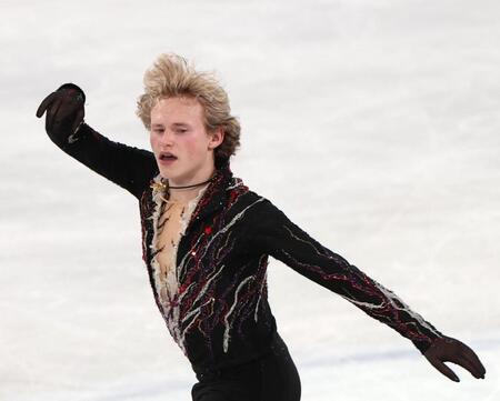 　華麗な演技を披露するイリア・マリニン（撮影・佐々木彰尚）