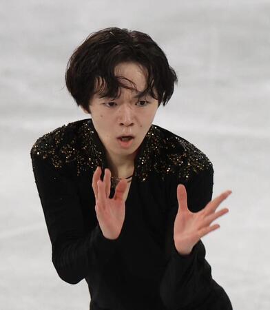 　ファンを魅了する鍵山優真（撮影・佐々木彰尚）