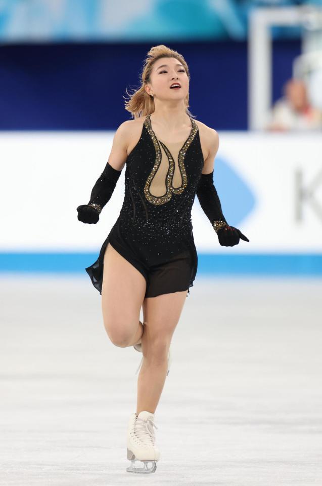 　ファンを魅了する坂本花織（撮影・佐々木彰尚）