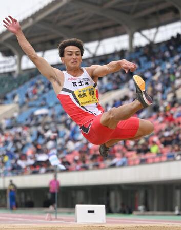 走り幅跳び　橋岡優輝が大会新８メートル１０で優勝　「思い描く跳躍に迫っていけるんじゃないか」