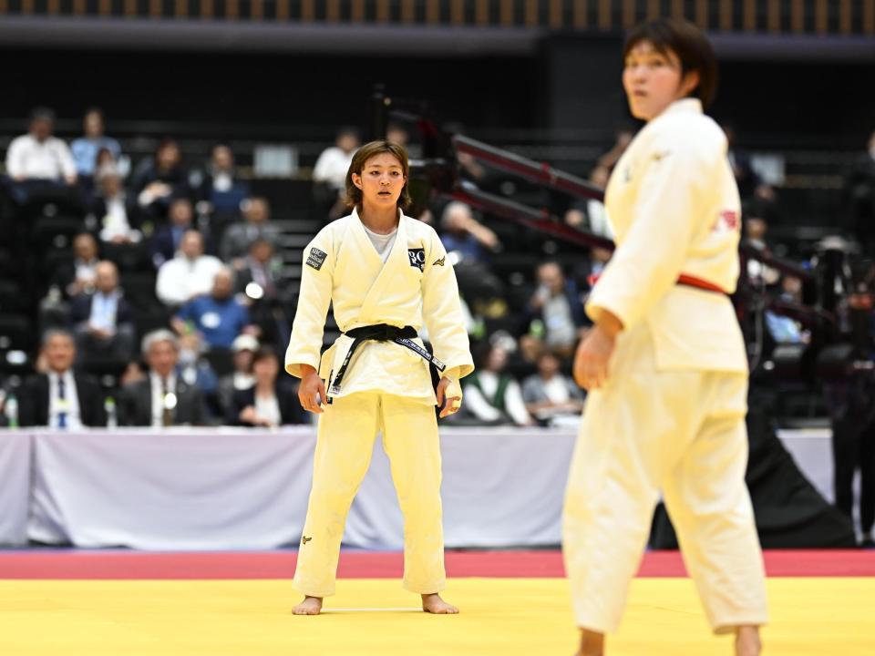 　３回戦で寺田宇多菜（右）に敗れた角田夏実