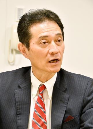 　インタビューに応じる国立競技場運営会社の竹内晃治社長