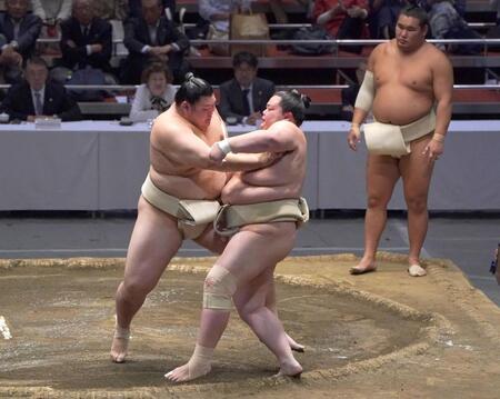 綱とり大の里稽古総見で６勝１０敗「調整不足。バラバラだった」豊昇龍に圧倒される
