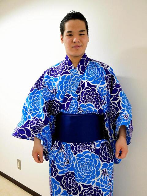 大相撲 新弟子検査に魔裟斗登場！「魔裟斗さんのように強くなって