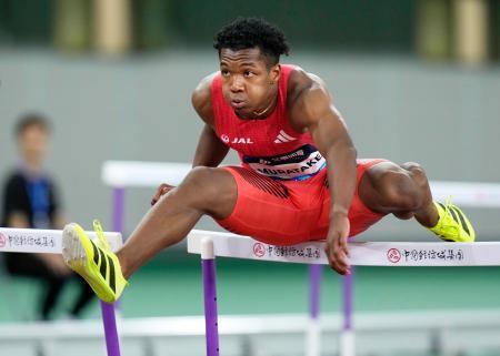 　男子１１０メートル障害　１３秒１０で２位の村竹ラシッド＝紹興（共同）