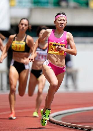 久保凜が８００メートルで優勝　