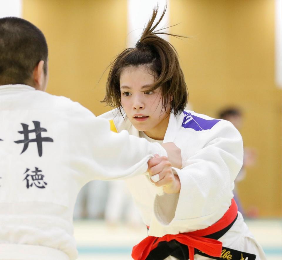 　世界選手権に向け、調整する阿部詩