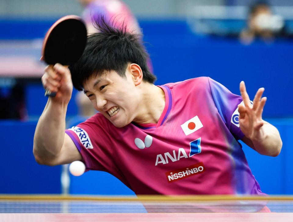 　世界選手権に向け練習する張本智和