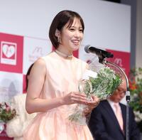 　樹種の喜びを語る鷲見玲奈アナ（撮影・金田祐二）