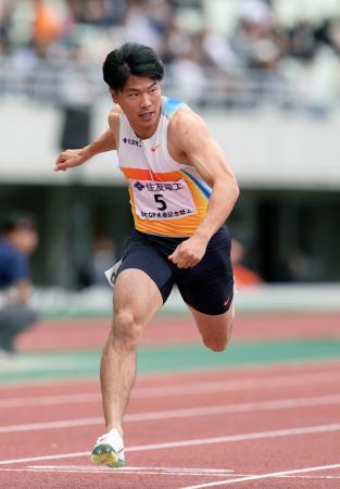 　男子１００メートル決勝　１０秒０９で優勝した小池祐貴＝ヤンマースタジアム長居